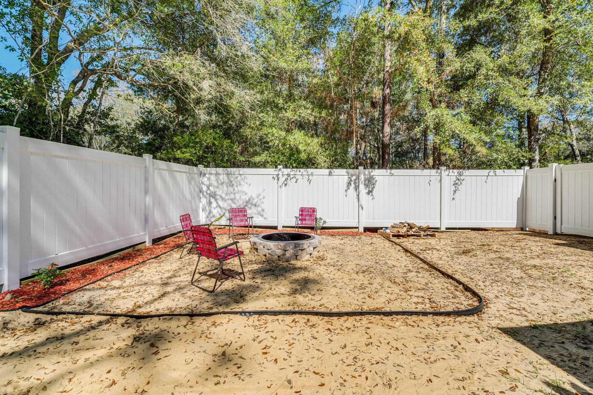 Getaway With Hot Tub And Fire Pit! Casa de Férias *
